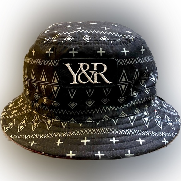 Y&R Reversible Bandana Bucket Hat - Picture 3 of 5